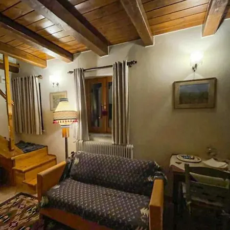 To Spitaki * Arachova